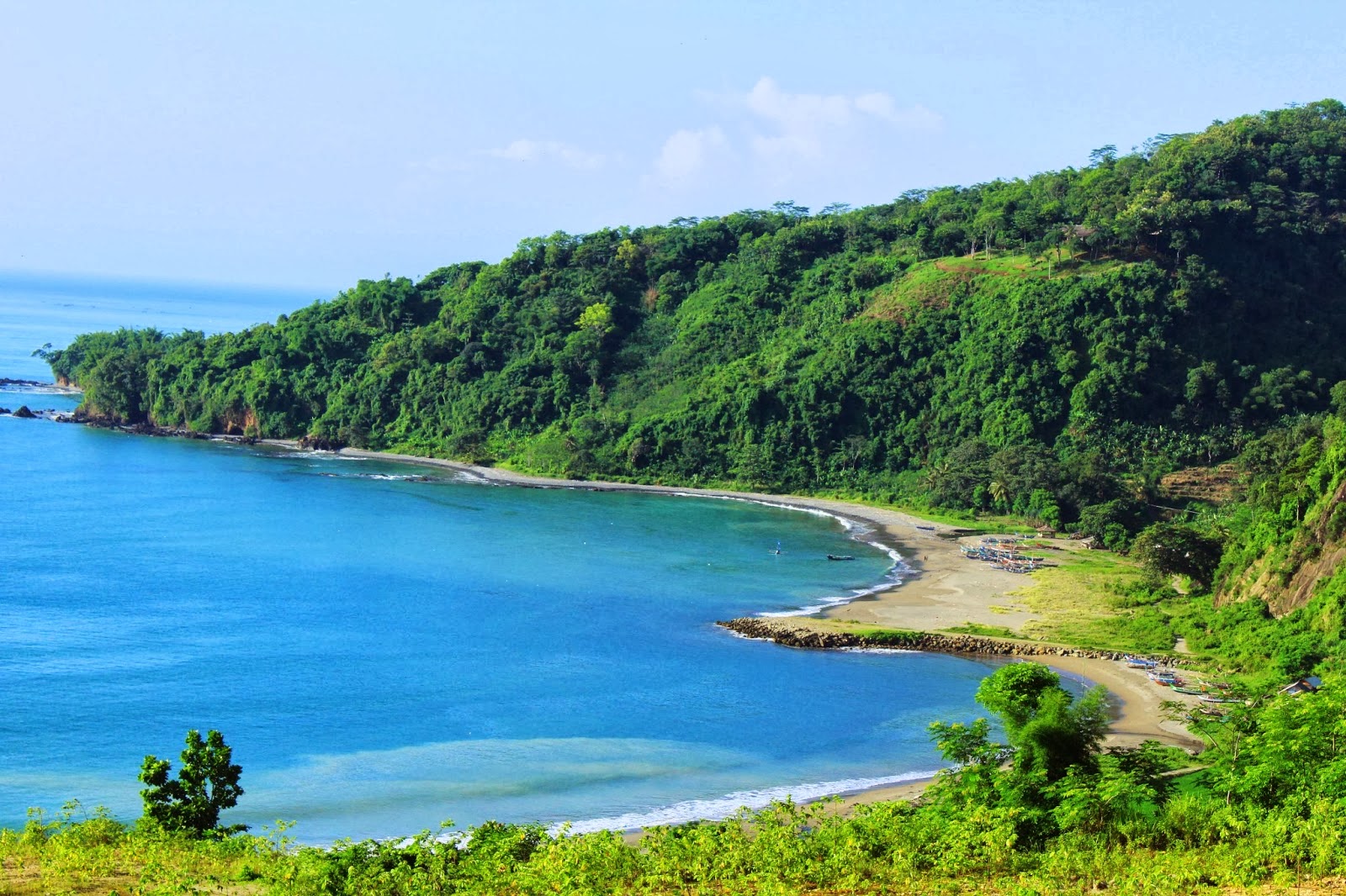 Pelabuhan Ratu: Pesona Alam dan Budaya di Pantai Selatan Jawa Barat