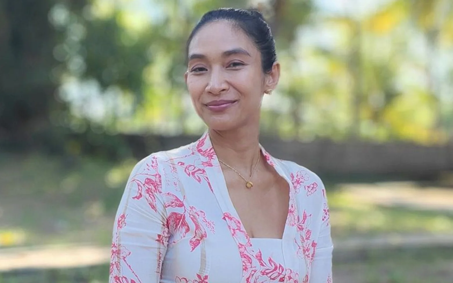 Awal Karier dan Ketertarikan pada Seni Peran