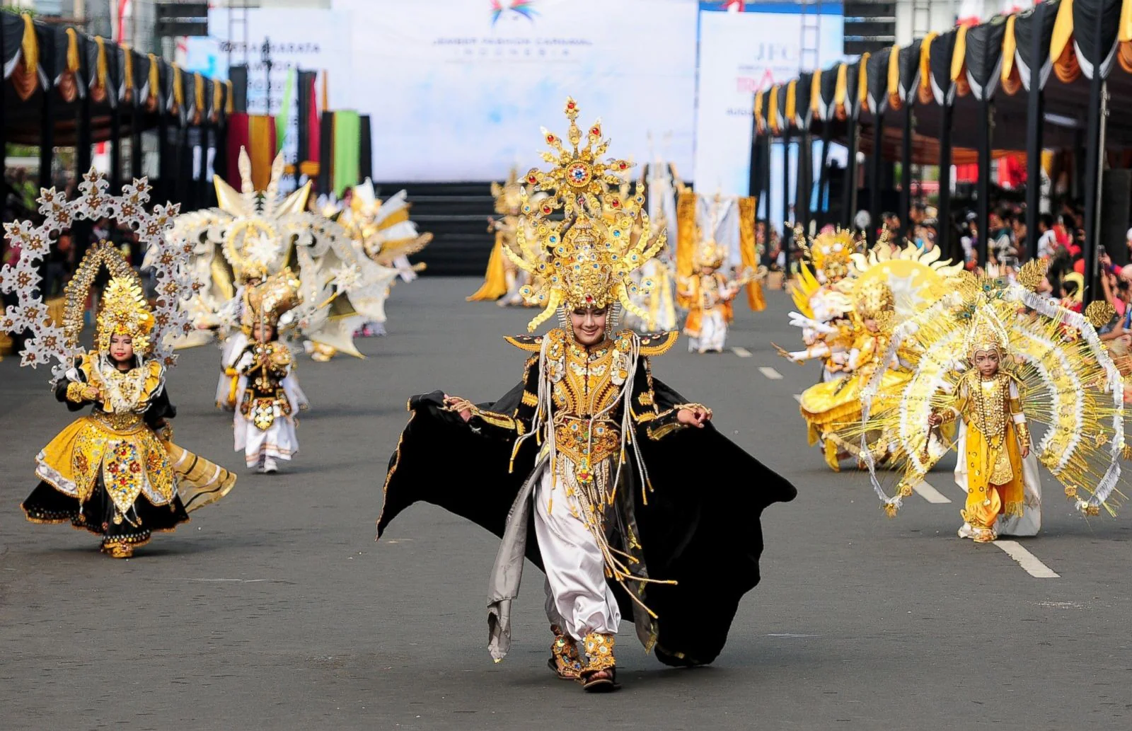 Jember Fashion Carnaval Dari Kota Kecil ke Panggung Dunia