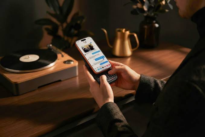HP Clicks Communicator