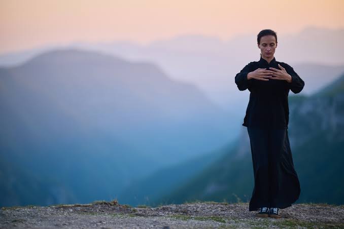 Tai Chi Walking: Langkah Lembut yang Bisa Mengubah Cara Tubuh Bergerak dan Pikiran Beristirahat