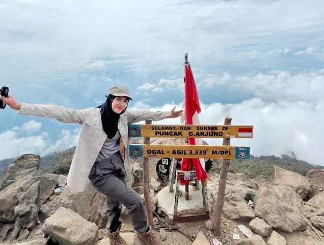 Puncak Arjuno: Pesona Puncak Megah yang Menyimpan Keindahan Alam Jawa Timur
