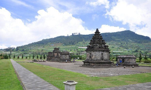 Kompleks Candi Arjuna